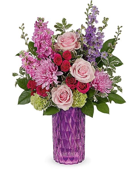 Soft pink garden-style rose floral arrangement from florist in Vernon Hills IL