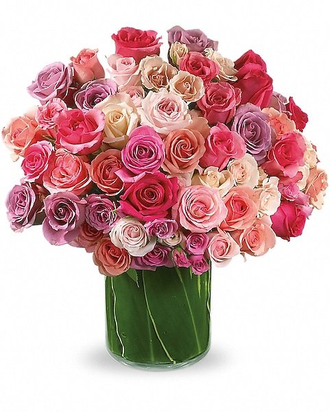 Peach and pink rose floral arrangement from florist in Waukegan IL